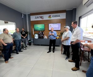   Coasul realiza entrega de implementos agrícolas a Comunidade Terapêutica Betel de Francisco Beltão.