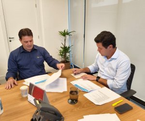  &#8203;COASUL APRESENTA DEMANDAS AO SECRETÁRIO GUTO SILVA E AO DEPUTADO GUGU BUENO